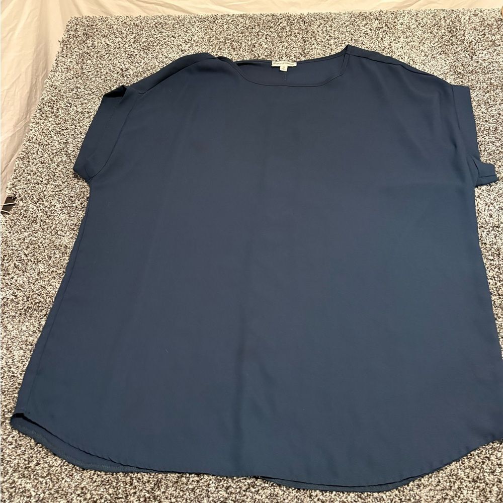 Zenana Outfitters Classic Navy Blouse woman’s size 3xl